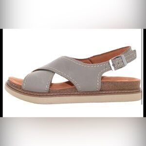Clarks Arwell Sling Sandal Women